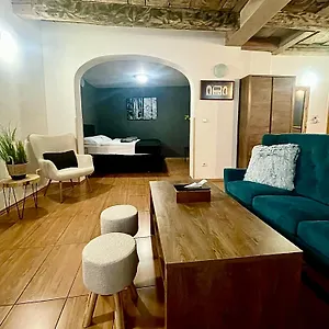 u-zeleneho-jalovce.praguehotelsweb.com/