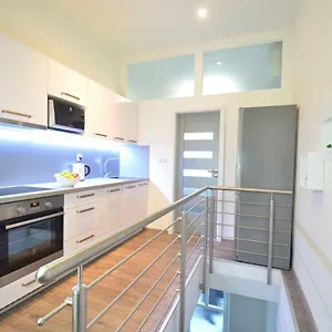 Jizdarenska Apartment